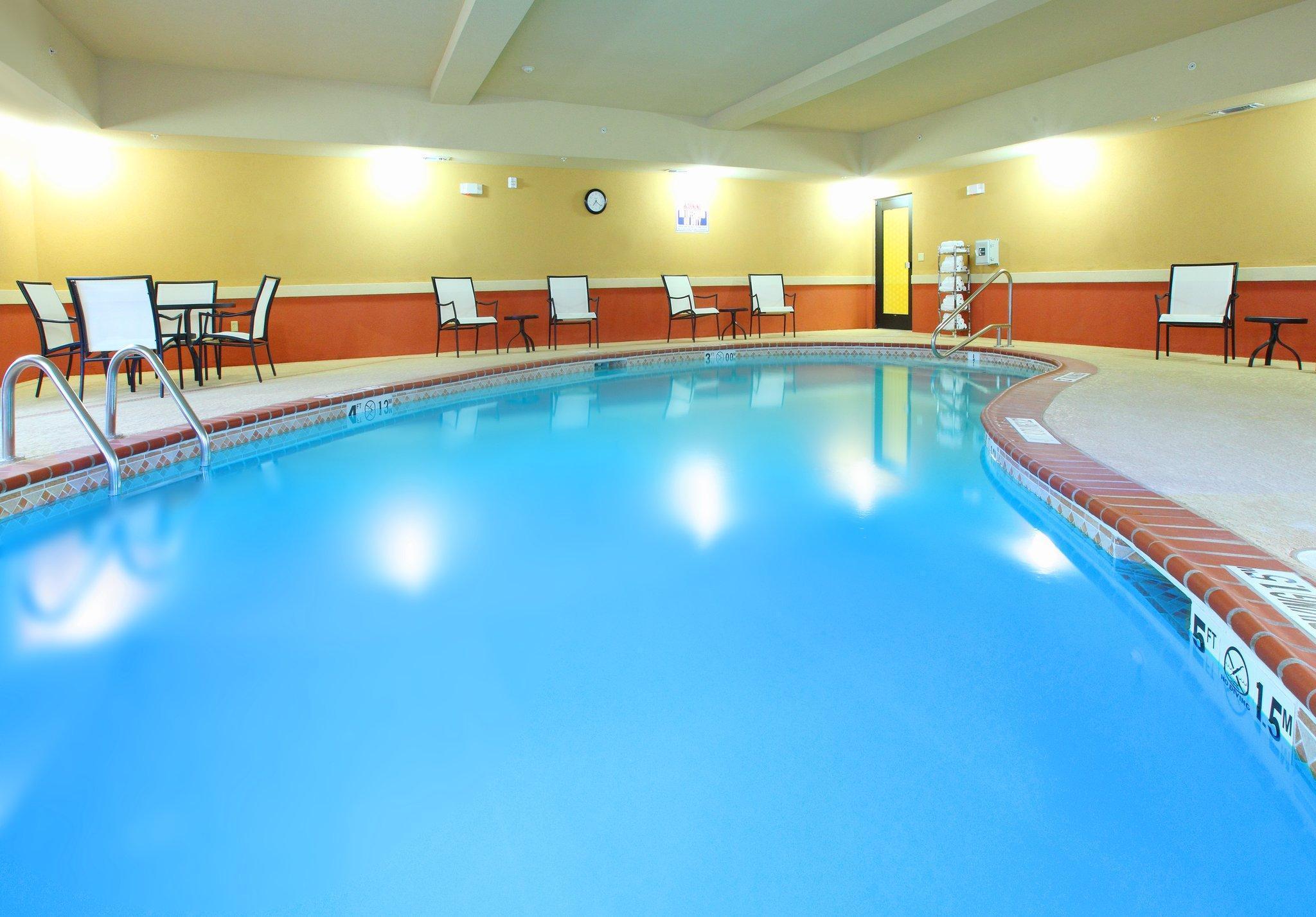 Holiday Inn Express & Suites Van Buren-Fort Smith Area, An Ihg Hotel Ngoại thất bức ảnh