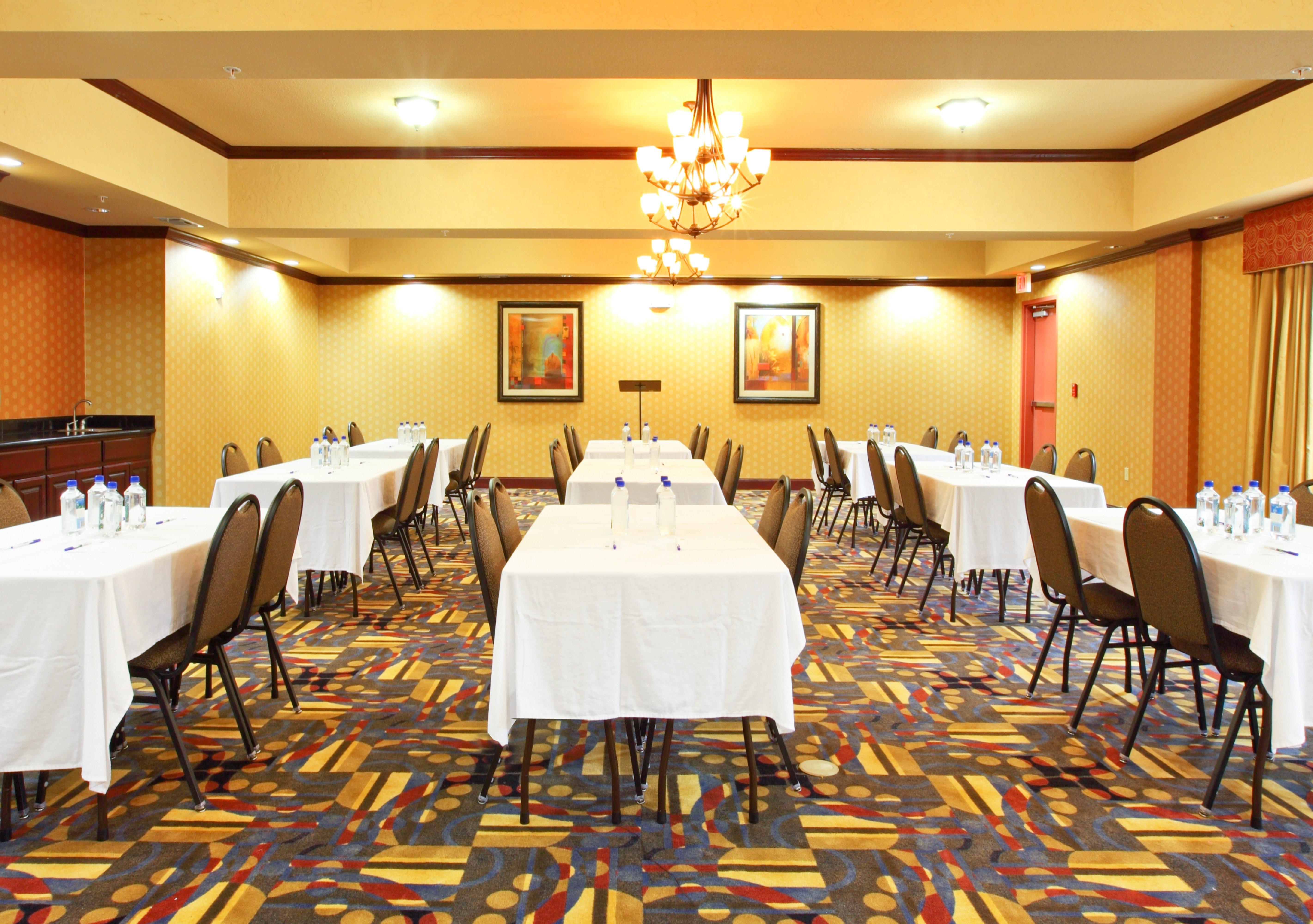 Holiday Inn Express & Suites Van Buren-Fort Smith Area, An Ihg Hotel Ngoại thất bức ảnh